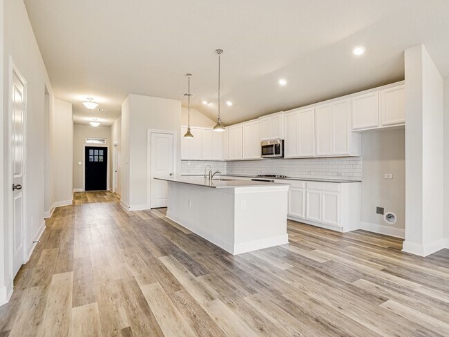 1716 Seekat Dr unit 36495039, Canyon Lake, TX 78132 - photo 7