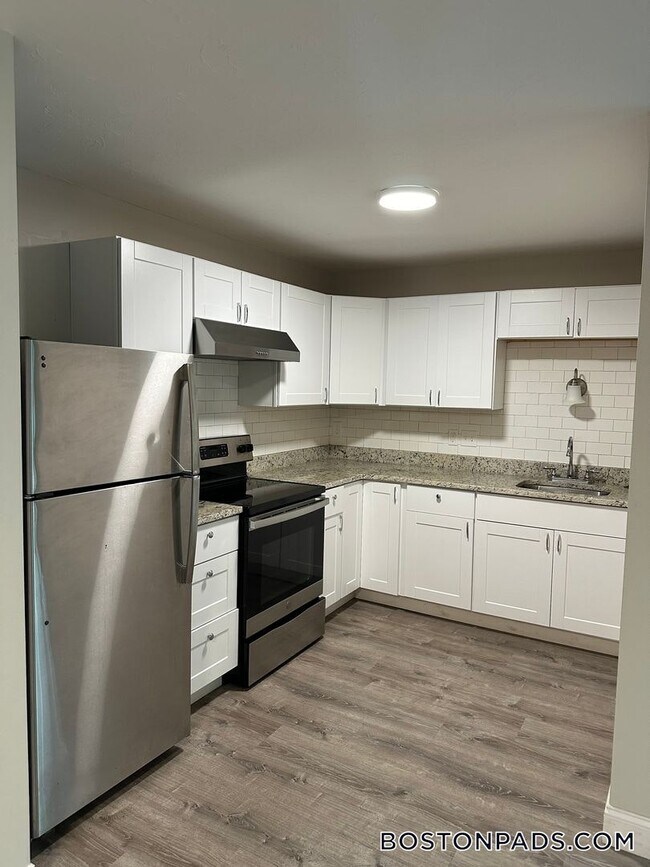 310 Thompson Rd Unit 322, Webster, MA 01570