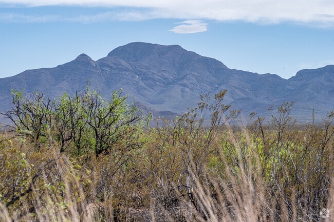 Residents of Irvin View Pointe enjoy panoramic views of the Franklin Mountains.