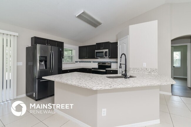 10612 Cedar Forest Cir, Clermont, FL 34711 - photo 6