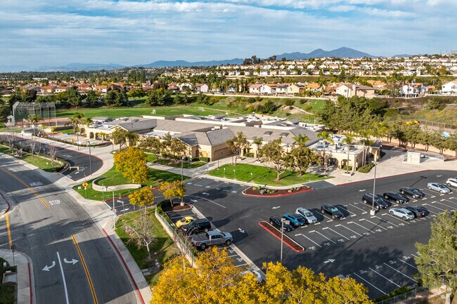 Laguna Niguel Elementary School emphasizes academic excellence and personal growth.