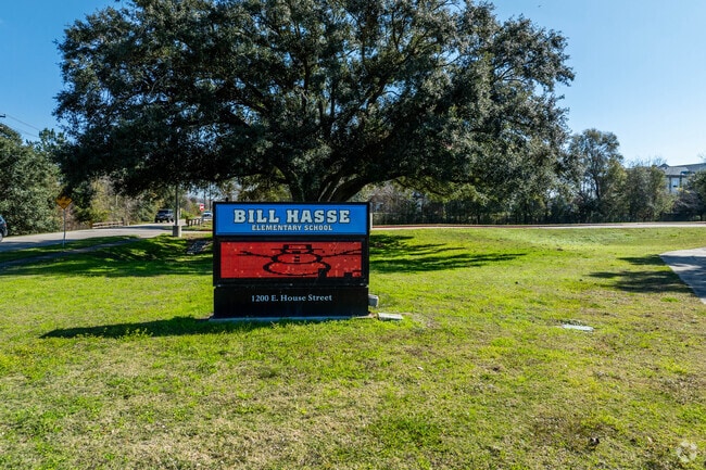Bill Hasse Elementary School boasts a student body of 638 full time students.
