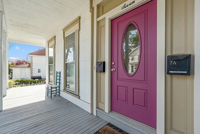 Private Entrance