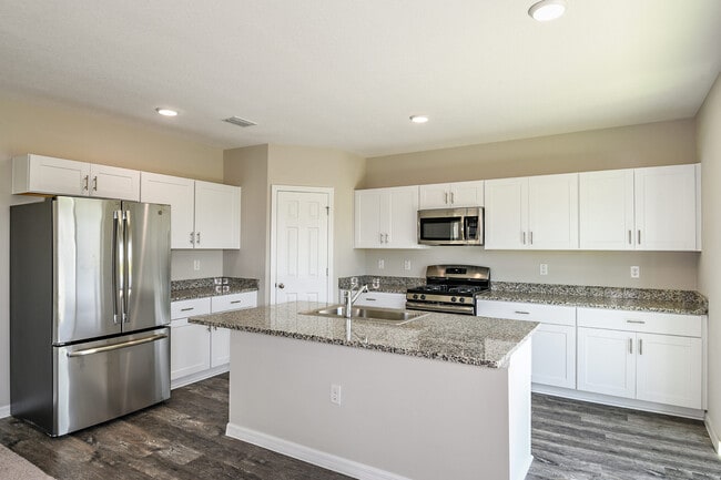 6044 Navona Way, Winter Haven, FL 33884 - photo 3