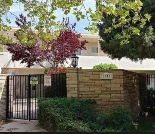 1341 W Avenue j4 unit 208, Lancaster, CA 93534 - photo 7