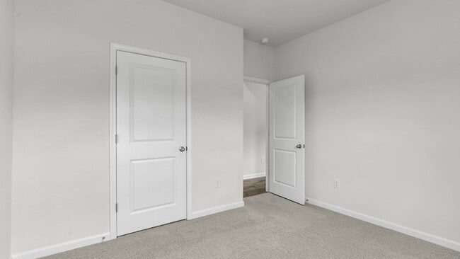 1376 Lansdowne Dr, Mebane, NC 27302 - photo 5