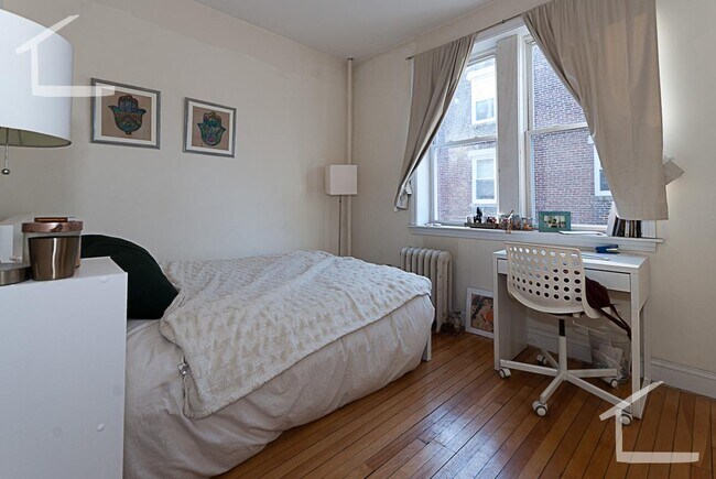 316 Saint Paul St unit 5, Brookline, MA 02446 - photo 7