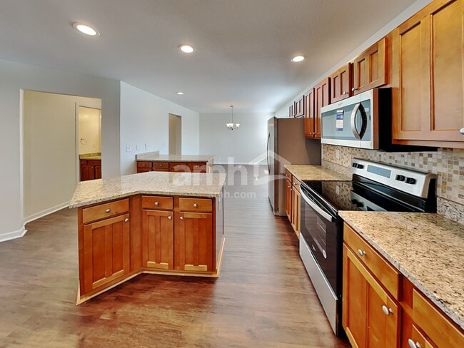 13 Stoney Bluff Way, Lithopolis, OH 43136 - photo 3