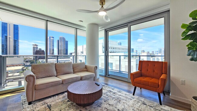 1515 Liona St unit 1100, Honolulu, HI 96814 - photo 2