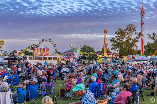 The Fall Family Fun Days at Lawson Creek Park entertain Brice’s Creek locals.