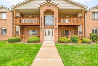 45969 Tallgrass Ct, Belleville, MI 48111