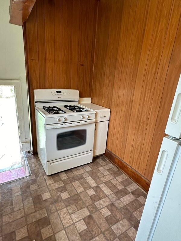 16019 Prospect St, Highland Park, MI 48203 - photo 2