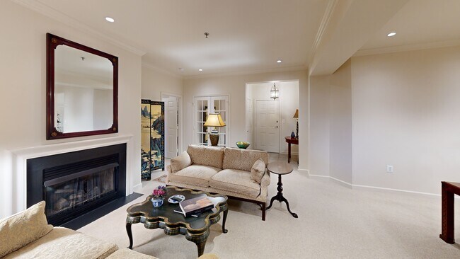 10328 Sager Ave unit 402, Fairfax, VA 22030 - photo 2