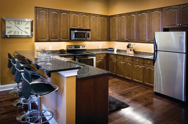 755 Broad Apartments, Athens, GA 30601 - photo 7