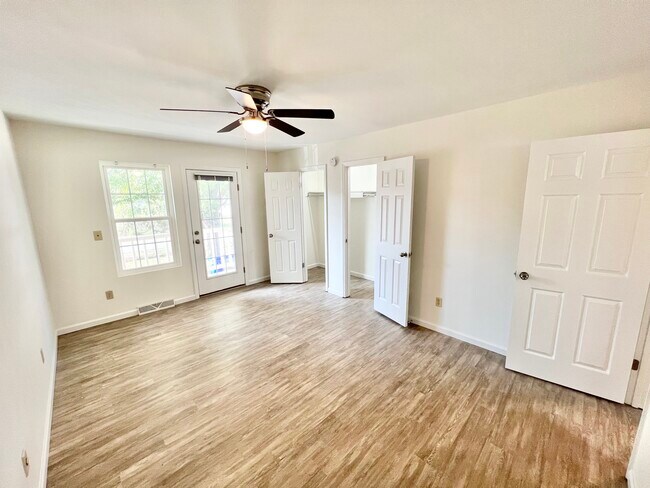 Front-Upper Bedroom