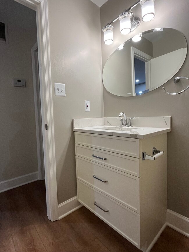 10702 Kings Riding Way unit T, Rockville, MD 20852 - photo 6