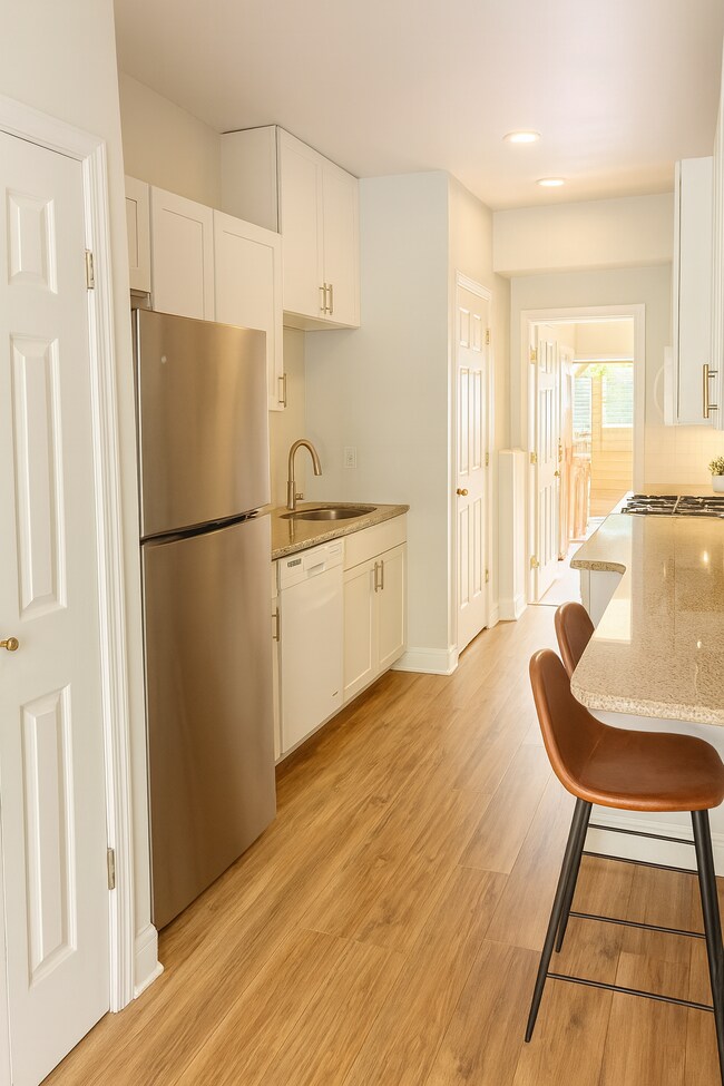 Kitchen with eat in bar