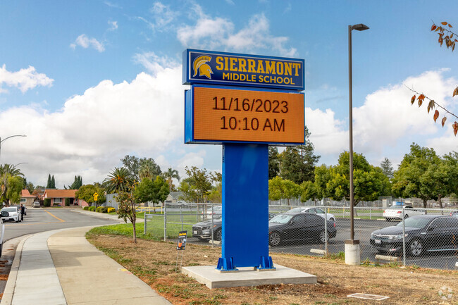 Sierramont Middle School is a highly rated school in San Jose.