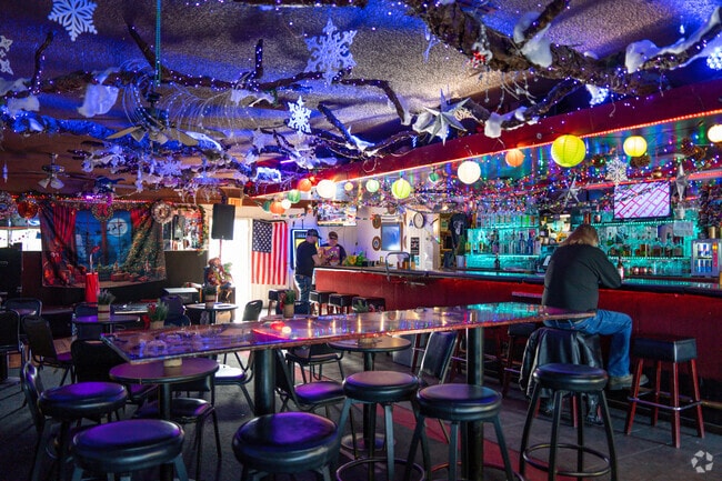 Feel the rhythm of Lakeland Village at O'Haras Rock & Roll Tavern.