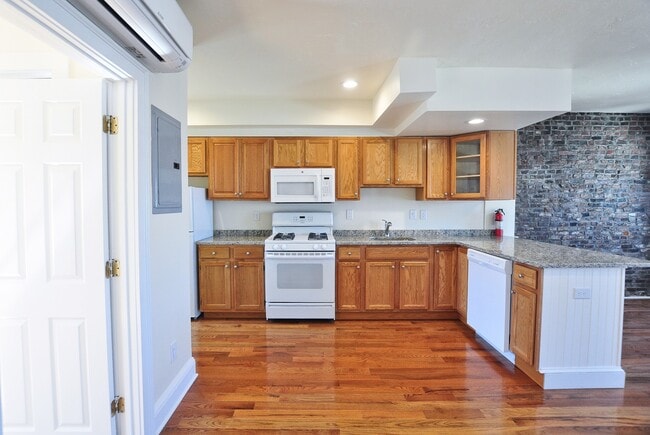 22 Saint Germain St unit 38, Boston, MA 02115 - photo 5