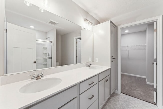 1526 Traverse Ln, West Saint Paul, MN 55118 - photo 6