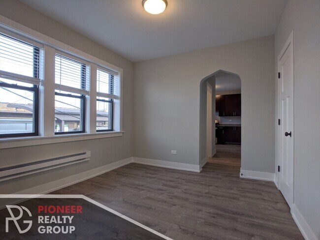 4409 N Wolcott Ave unit 4419-B2, Chicago, IL 60640 - photo 4