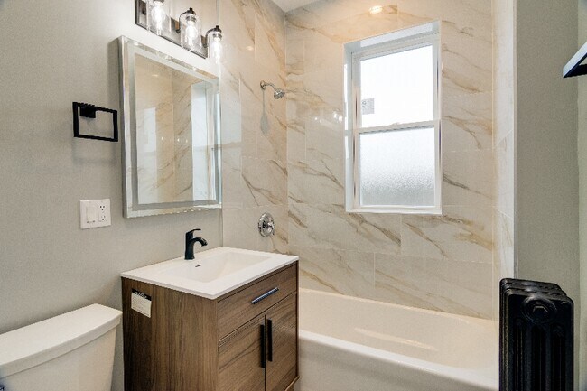 3420 W Dickens Ave unit 2., Chicago, IL 60647 - photo 5