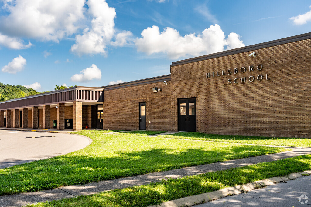 Hillsboro Elementary/Middle School serves students in grades K through 8.