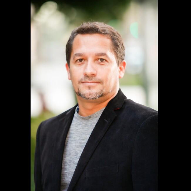 Agent Photo