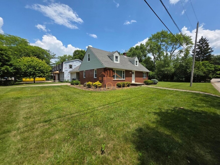 GORGEOUS ALL BRICK HOME CLOSE TO CAMPUS