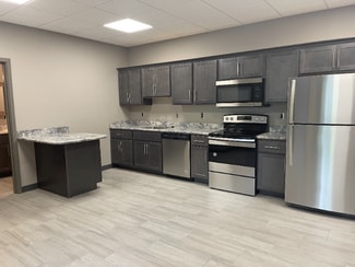 1009 Highland Ave, Salina, KS 67401