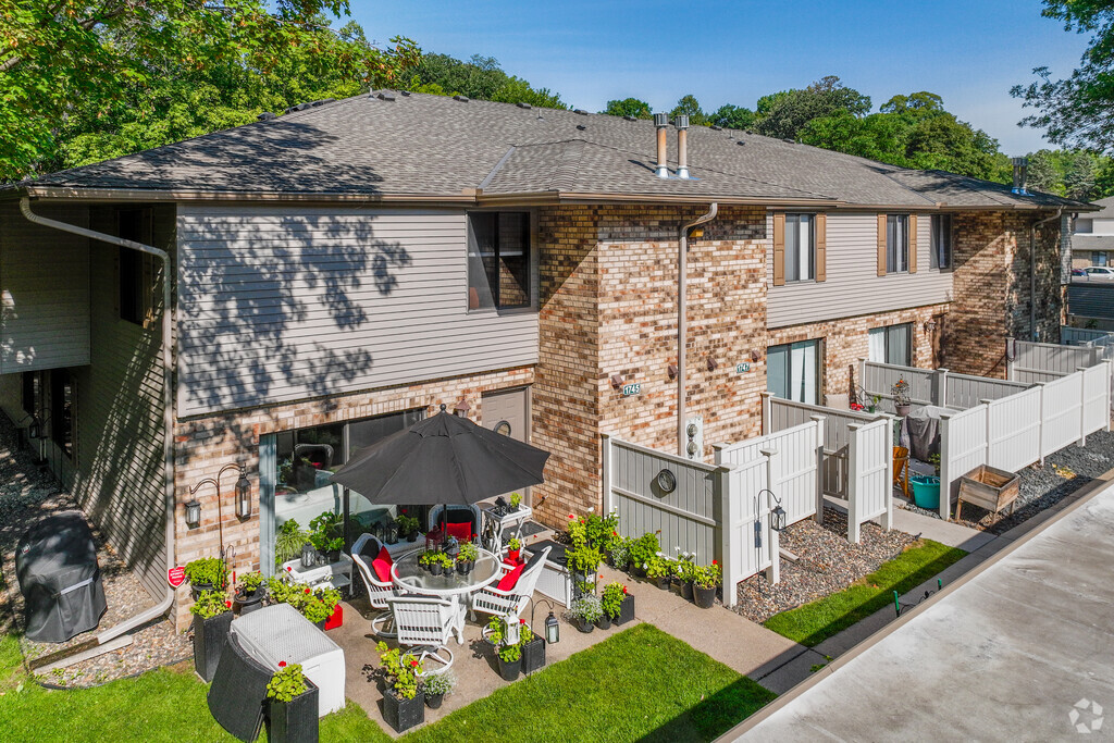 Fox Forest Townhomes - 1798 Magnolia Ln N, Plymouth, MN | Homes.com