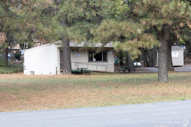 Divide High is a public school located in Georgetown, California.