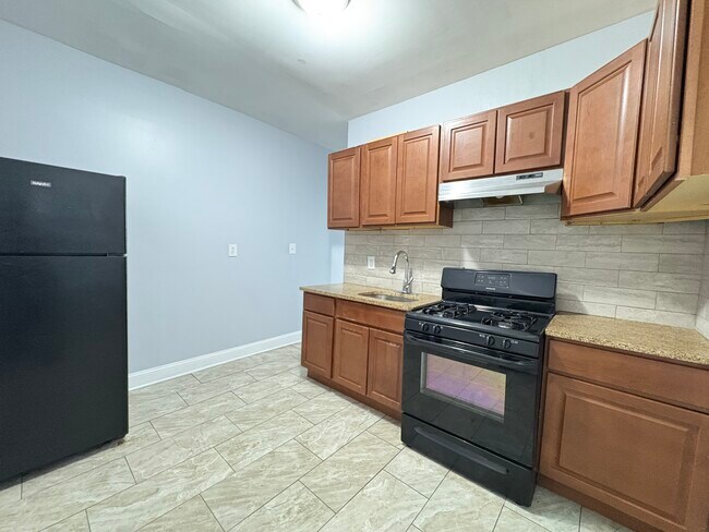 1203 Broad St 12
