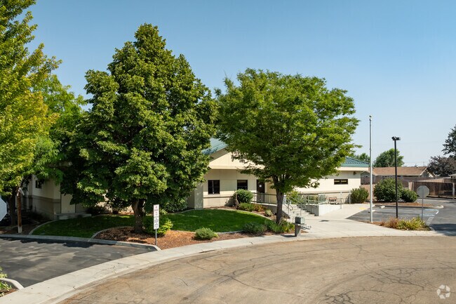 Front entrance at Vallieview Academy in Nampa.