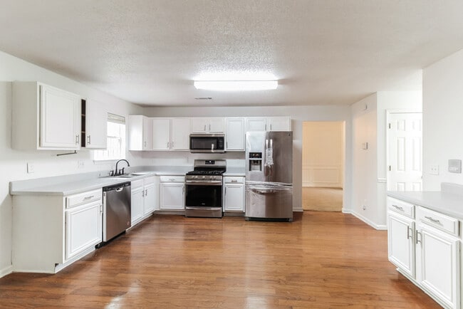 4603 Derby Loop, Fairburn, GA 30213 - photo 6