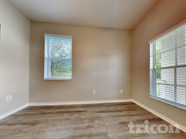 17437 Lawn Orchid Loop, Land O Lakes, FL 34638 - photo 2