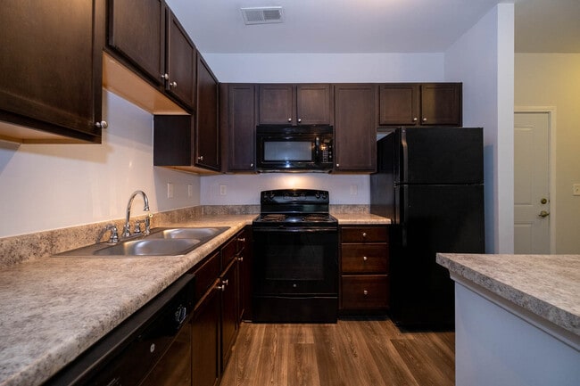 Bonnet Ct, Wilmington, NC 28403 - photo 7