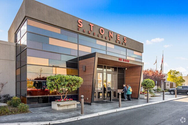 Stones Gambling Hall has tables and cards in Citrus Heights.