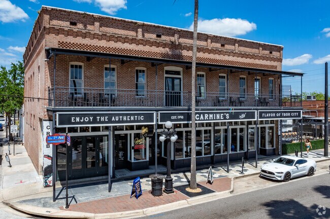 Carmine's specializes in Cuban classics such as the Cuban sandwich and deviled crab's near Rainbow Heights.