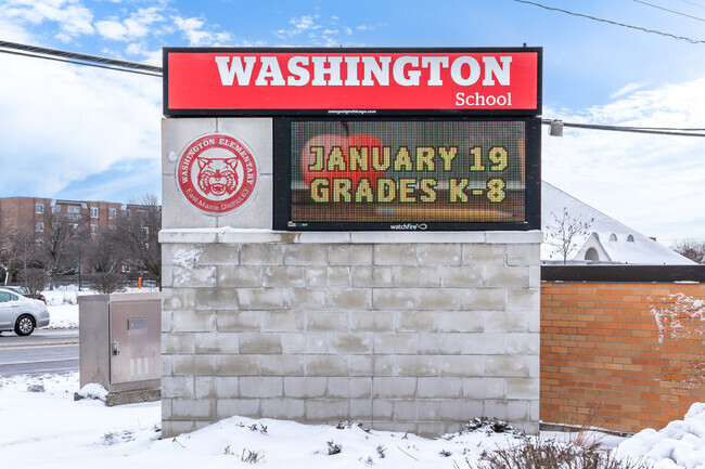 Washington Elementary School has an overall B rating on Niche.