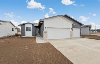 6912 W 5th St, Sioux Falls, SD 57107