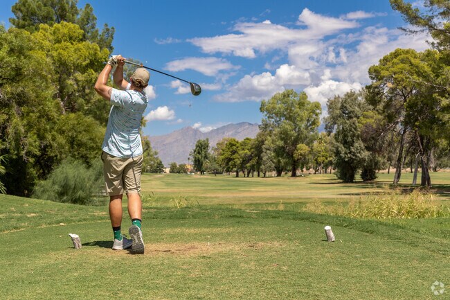 Randolph North features stunning views of the Santa Catalina Mountains.