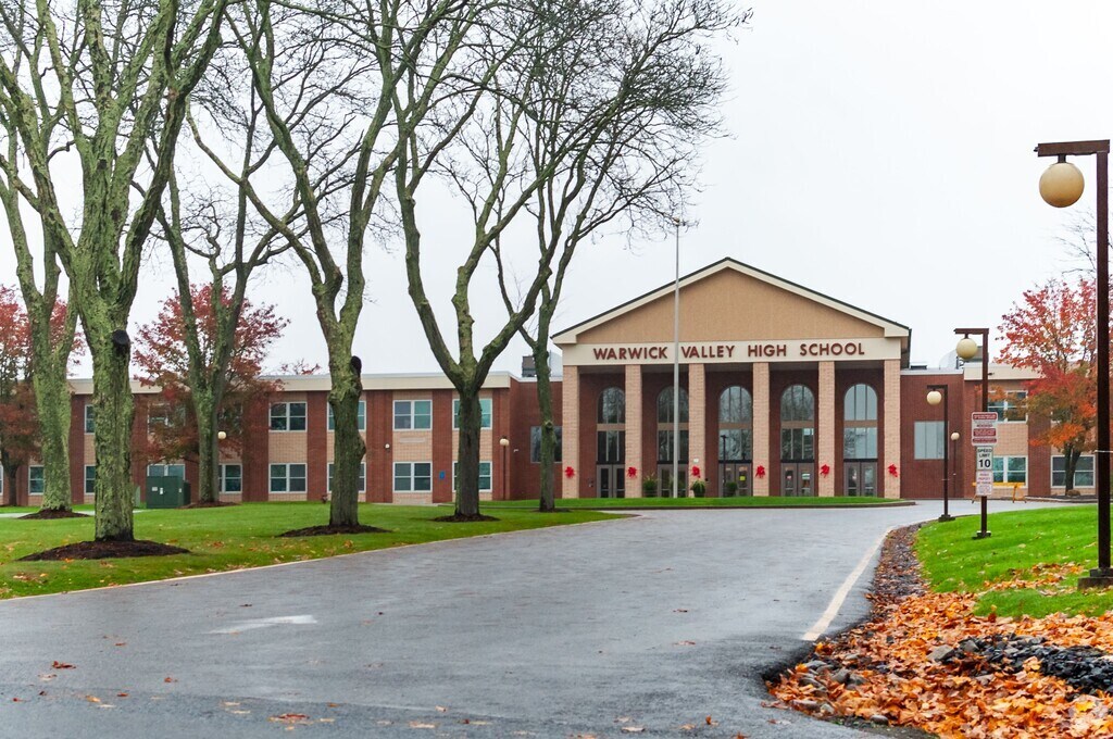 Warwick Valley High School in Warwick NY Homes com Warwick Valley High School in Warwick NY Homes com