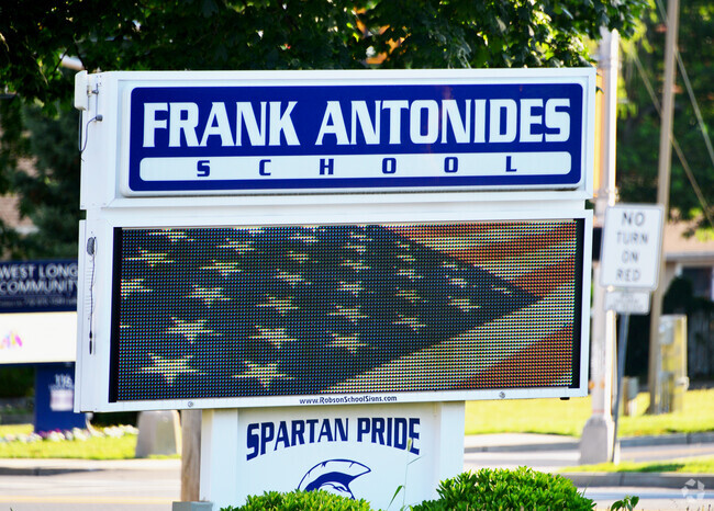 SIGNAGE