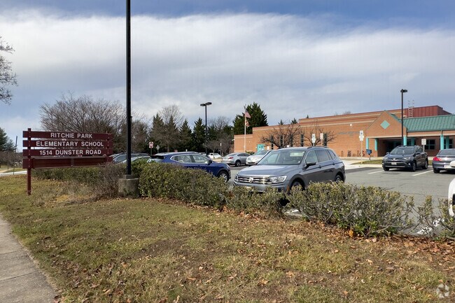 Ritchie Park Elementary School brick facade