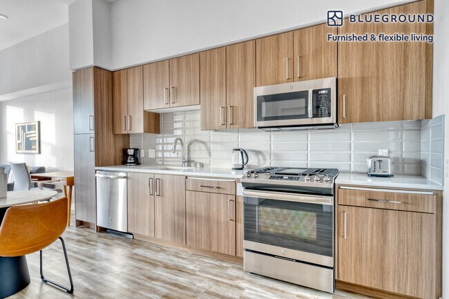 1355 El Camino Real unit FL7-ID918, Redwood City, CA 94063 - photo 5