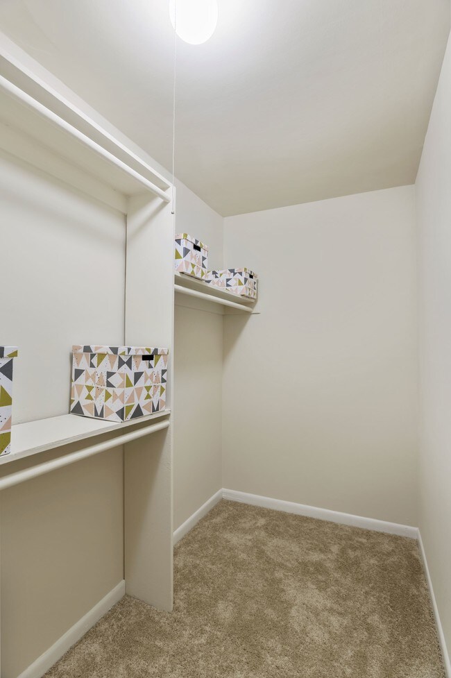 Cross Creek, Laurel, MD 20707 - photo 7