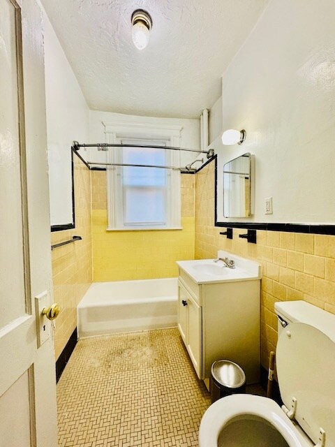 120 Warren St unit 12, Boston, MA 02135 - photo 1