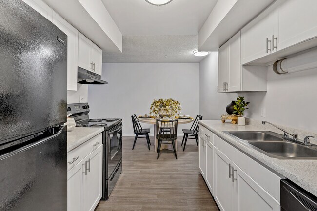 Mid Central, Midvale, UT 84047 - photo 2